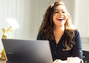 EL INSTITUTO QUINTANARROENSE DE LA MUJER FOMENTA BUENAS PRÁCTICAS EMPRESARIALES PARA MUJERES