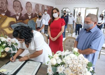 EN TIEMPOS DEL COVID 19, 77 PAREJAS EN CANCÚN SE JURAN AMOR ETERNO