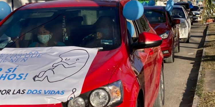 CATÓLICOS SE MANIFIESTAN CONTRA LA DESPENALIZACIÓN DEL ABORTO EN FELIPE CARRILLO PUERTO