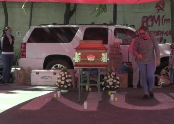 VELAN CUERPO DE DESAPARECIDO FRENTE A LA SECRETARÍA DE GOBERNACIÓN