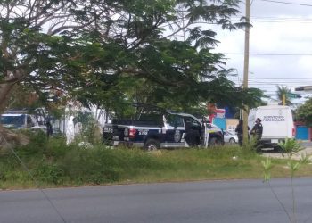 ENCUENTRAN ENSABANADO SOBRE AVENIDA CHAC MOOL EN CANCÚN