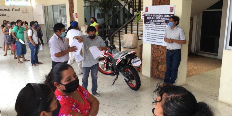 CON EL PAGO A EMPLEADOS DEL AYUNTAMIENTO DE FELIPE CARRILLO PUERTO PONEN FIN A MANIFESTACIONES