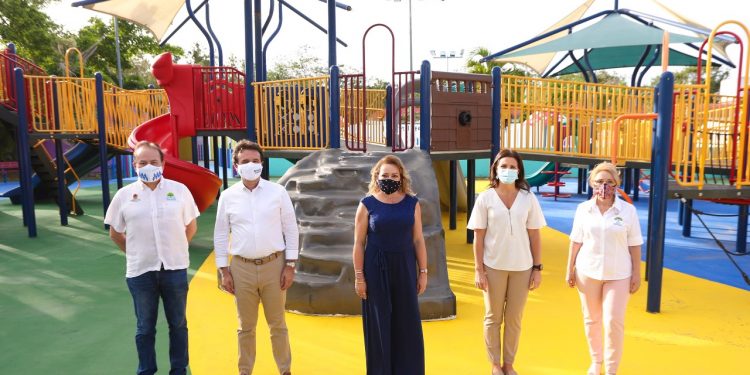 INAUGURA GABY REJÓN DE JOAQUÍN TRABAJOS DE REHABILITACIÓN DEL PARQUE INTEGRAL “LAS GOLONDRINAS” EN COZUMEL