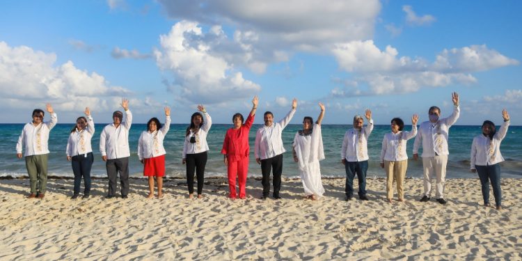 ALCALDES RECONOCEN A LAURA BERISTAIN POR TRABAJO A FAVOR DE LAS MUJERES