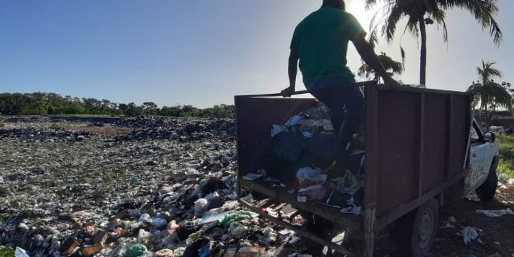 RECOJA DE BASURA SIN INTERRUPCIONES EN EL MUNICIPIO DE LÁZARO CÁRDENAS