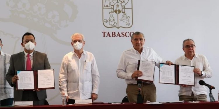 ACUERDO HISTÓRICO CON CFE ES DE BENEFICIO SOCIAL NO POLÍTICO: ADÁN AUGUSTO