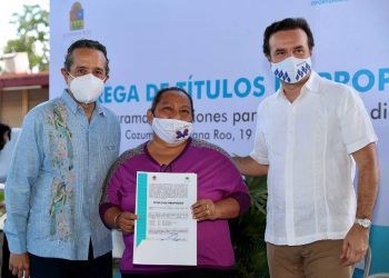 CON LA ENTREGA DE TÍTULOS DE PROPIEDAD, AVANZAMOS EN LA DISMINUCIÓN DE LA DESIGUALDAD: CARLOS JOAQUÍN