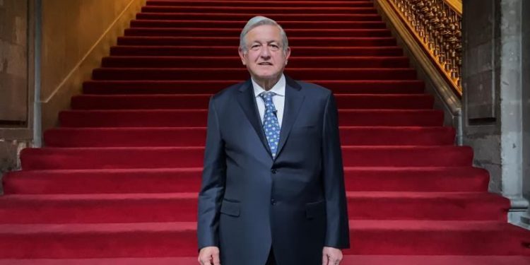 AMLO REPORTA QUE DIO NEGATIVO A PRUEBA DE COVID-19