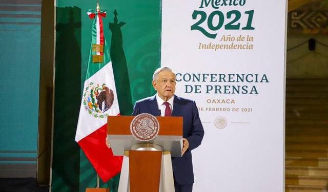 AMLO PROPONE QUE LA FUTURA VACUNA SE LLAME «PATRIA»