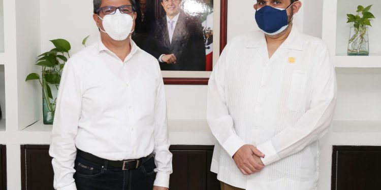 DAN POSESIÓN AL ENCARGADO DE LA COORDINACIÓN GENERAL DE COMUNICACIÓNES, FERNANDO ANTONIO MORA GUILLÉN