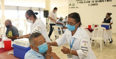 TERCER DÍA DE VACUNACIÓN EN EMILIANO ZAPATA A MAYORES DE 60 AÑOS