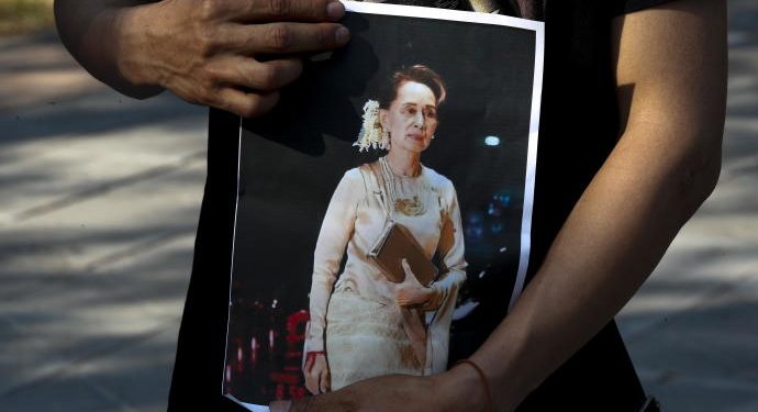 EE.UU. CALIFICA DE «GOLPE DE ESTADO» LO OCURRIDO EN BIRMANIA Y RESTRINGE AYUDA