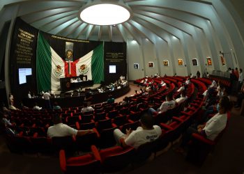 INTERPONEN DEMANDA DE AMPARO EN CONTRA DEL CONGRESO DE QUINTANA ROO POR AYUDAS SOCIALES