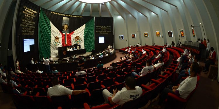 INTERPONEN DEMANDA DE AMPARO EN CONTRA DEL CONGRESO DE QUINTANA ROO POR AYUDAS SOCIALES