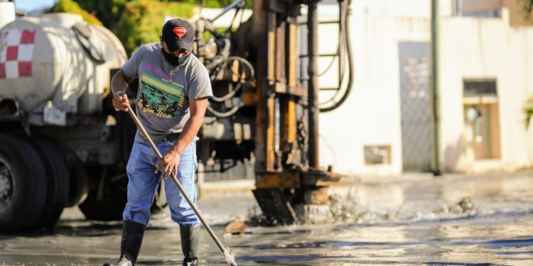 DESAZOLVES EN SUPERMANZANA 505 DE CANCÚN