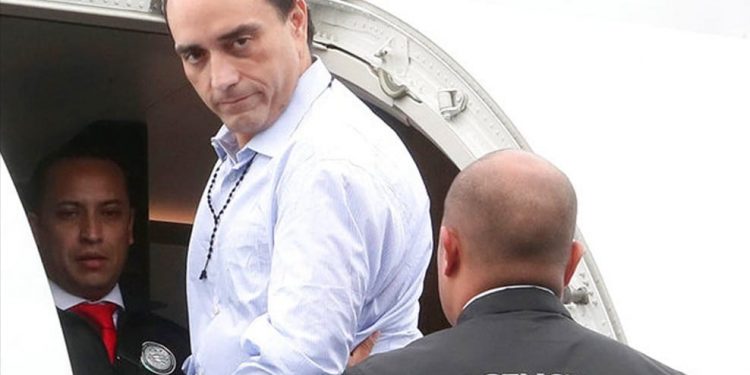 NIEGAN SOBRESEER PRESCRIPCIÓN DE DEMANDA DE CONTRATOS DE TAXIS AÉREOS DE ROBERTO BORGE