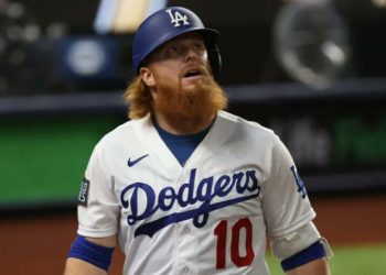 EL “BARBA ROJA” TURNER SEGUIRÁ DOS AÑOS MÁS CON DODGERS