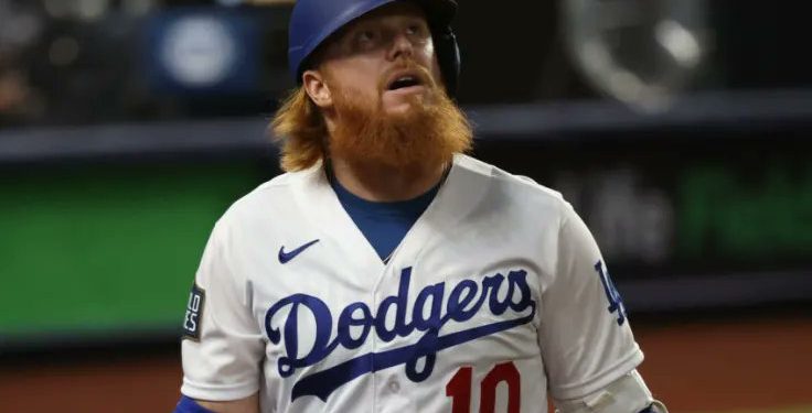 EL “BARBA ROJA” TURNER SEGUIRÁ DOS AÑOS MÁS CON DODGERS
