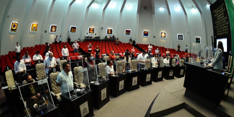 PROPUESTA DE DESPENALIZACIÓN DEL ABORTO ESTABLECE DOS AÑOS DE CÁRCEL A MUJERES