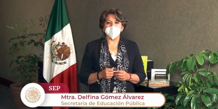 REITERA DELFINA GÓMEZ ÁLVAREZ APERTURA AL DIALOGO CON EL MAGISTERIO