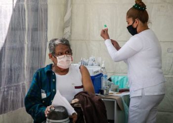 INICIARÁ ESTE MARTES VACUNACIÓN CONTRA COVID-19 EN ADULTOS MAYORES EN EMILIANO ZAPATA, TABASCO