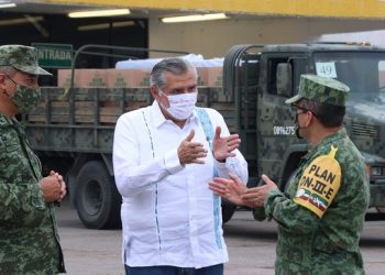 SUPERVISA GOBERNADOR DE TABASCO RECEPCIÓN Y DISTRIBUCIÓN DE LOS ENSERES DOMÉSTICOS EN CENTRO