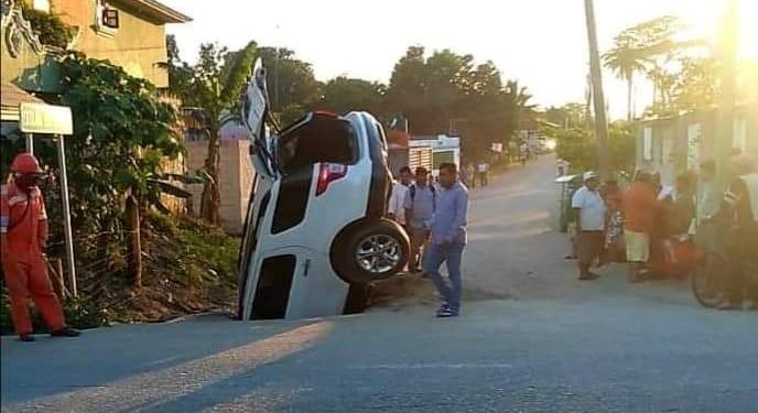 PELIGRO MORTAL EN PARAISO, TABASCO. «DEVORA» LA TIERRA A LOS AUTOMÓVILES