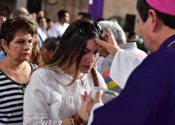 OFRECE IGLESIA CENIZAS PARA QUIENES NO PODRÁN ASISTIR ESTE MIÉRCOLES A LAS IGLESIAS DE TABASCO