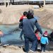 MÉXICO PIDE A MIGRANTES NO IR A LA FRONTERA CON EEUU PORQUE SIGUE RESTRINGIDA