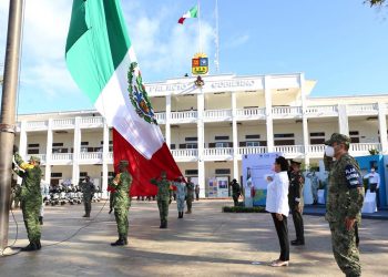 QUINTANA ROO CONMEMORÓ LOS 200 AÑOS DE LA BANDERA DE MÉXICO