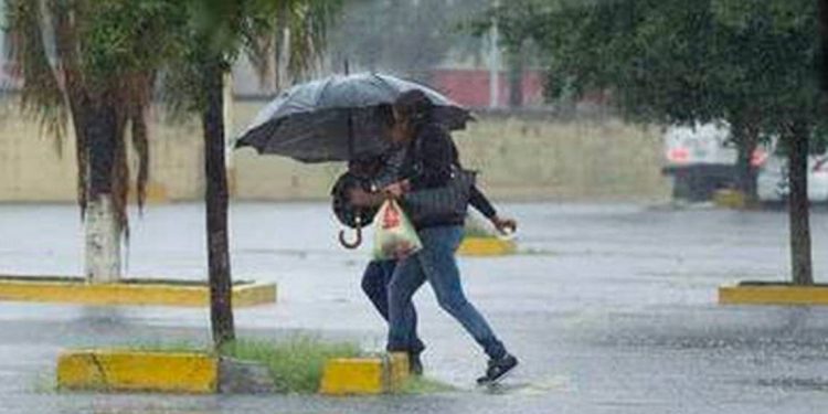 PERSISTIRÁN LLOVIZNAS EN LA CHONTALPA Y SIERRA