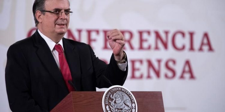 MÉXICO EXPRESA SU «PREOCUPACIÓN» A LA UE POR LÍMITES A EXPORTACIÓN DE VACUNAS