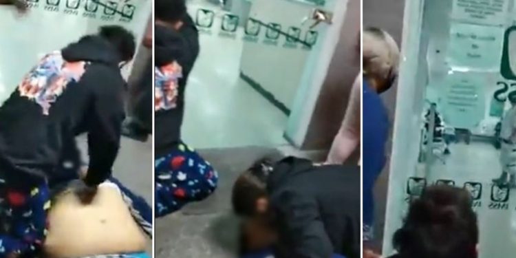 EN MEDIO DE SUPLICAS POR ATENCIÓN, HOMBRE FALLECE FRENTE A HOSPITAL DEL IMSS