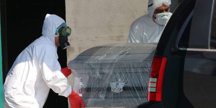 NOTIFICA SALUD 9 MUERTES MÁS POR COVID; PIDE A LA POBLACIÓN EVITAR FIESTAS Y REUNIONES