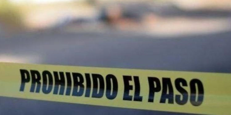 ATROPELLAN A VENDEDOR DE CUBREBOCAS Y SE DAN A LA FUGA