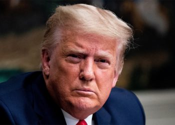 TRUMP, ACUSADO DE «TRAICIÓN», RECHAZA SU JUICIO POR NO ESTAR YA EN EL CARGO