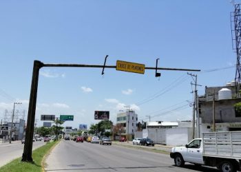 SE INCENDIA CABLEADO DE LA CFE EN PERIFERICO DE VILLAHERMOSA