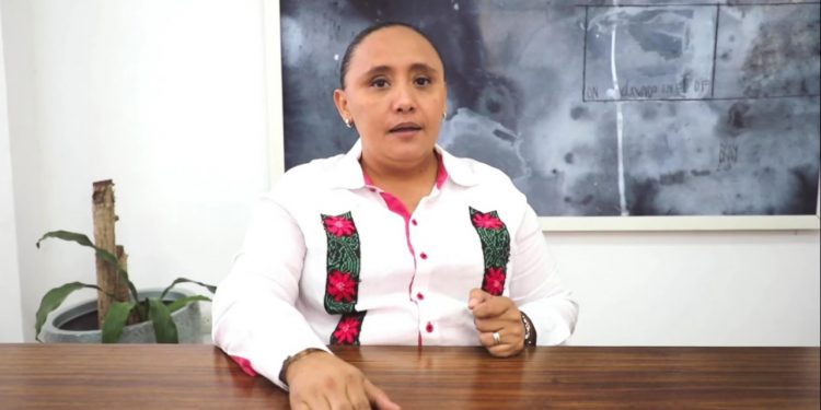 SE DISCIPLINA CRISTINA TORRES CON MORENA