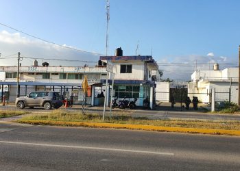 UN INTERNO INTENTÓ FUGARSE DEL CERESO DE CHETUMAL PERO LOGRARON CAPTURARLO CUANDO QUERÍA BRINCAR LA BARDA