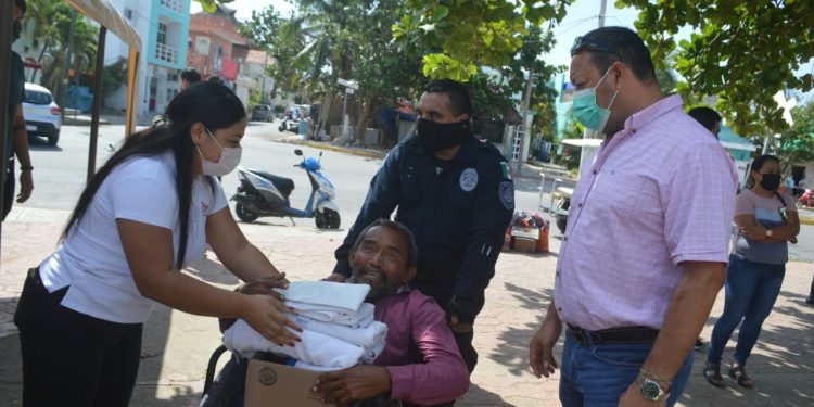 REALIZA DIF ISLA MUJERES BRIGADA DE ASISTENCIA SOCIAL