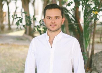 VERDE RESPETUOSO DE DENOSTACIONES