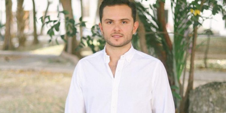 VERDE RESPETUOSO DE DENOSTACIONES