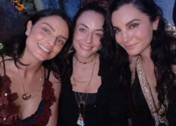 AISLINN DERBEZ RECIBE SUS 34 AÑOS EN TULUM