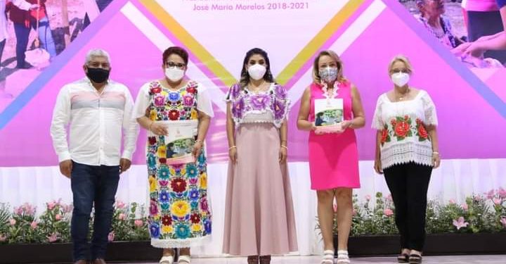 RINDE ARANTXA PÉREZ ALCOCER INFORME A DOS AÑOS DE ESTAR AL FRENTE DEL DIF MUNICIPAL