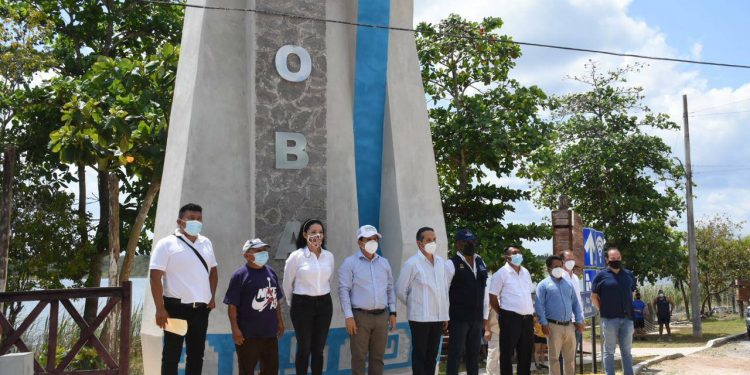 ACOMPAÑA DAVID ORTIZ AL GOBERNADOR CARLOS JOAQUÍN EN GIRA POR TULUM