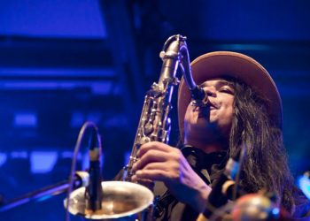 SAX DE LA MADITA VECINDAD FALLECE POR NEGLIGENCIA MÉDICA, ACUSA SU ESPOSA