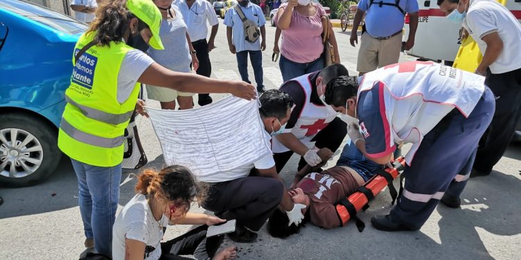 ACCIDENTE DE TRÁNSITO DEJA 2 MUJERES LESIONADAS EN FELIPE CARRILLO PUERTO