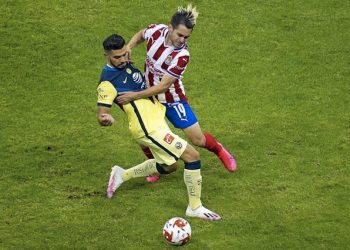 PIDEN CASI $10 MIL POR UN BOLETO DE REVENTA PARA EL CLÁSICO CHIVAS VS AMÉRICA DEL DOMINGO