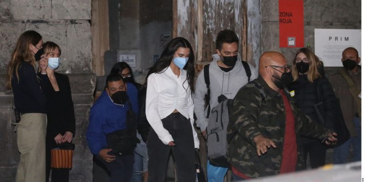 DUA LIPA EXPERIMENTA EN CINCO SEGUNDO EL ACOSO EN MÉXICO