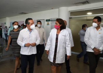 QUINTANA ROO LLEVA UN AVANCE ACUMULADO DE 25 MIL 236 DOSIS APLICADAS CONTRA LA COVID-19: CARLOS JOAQUÍN